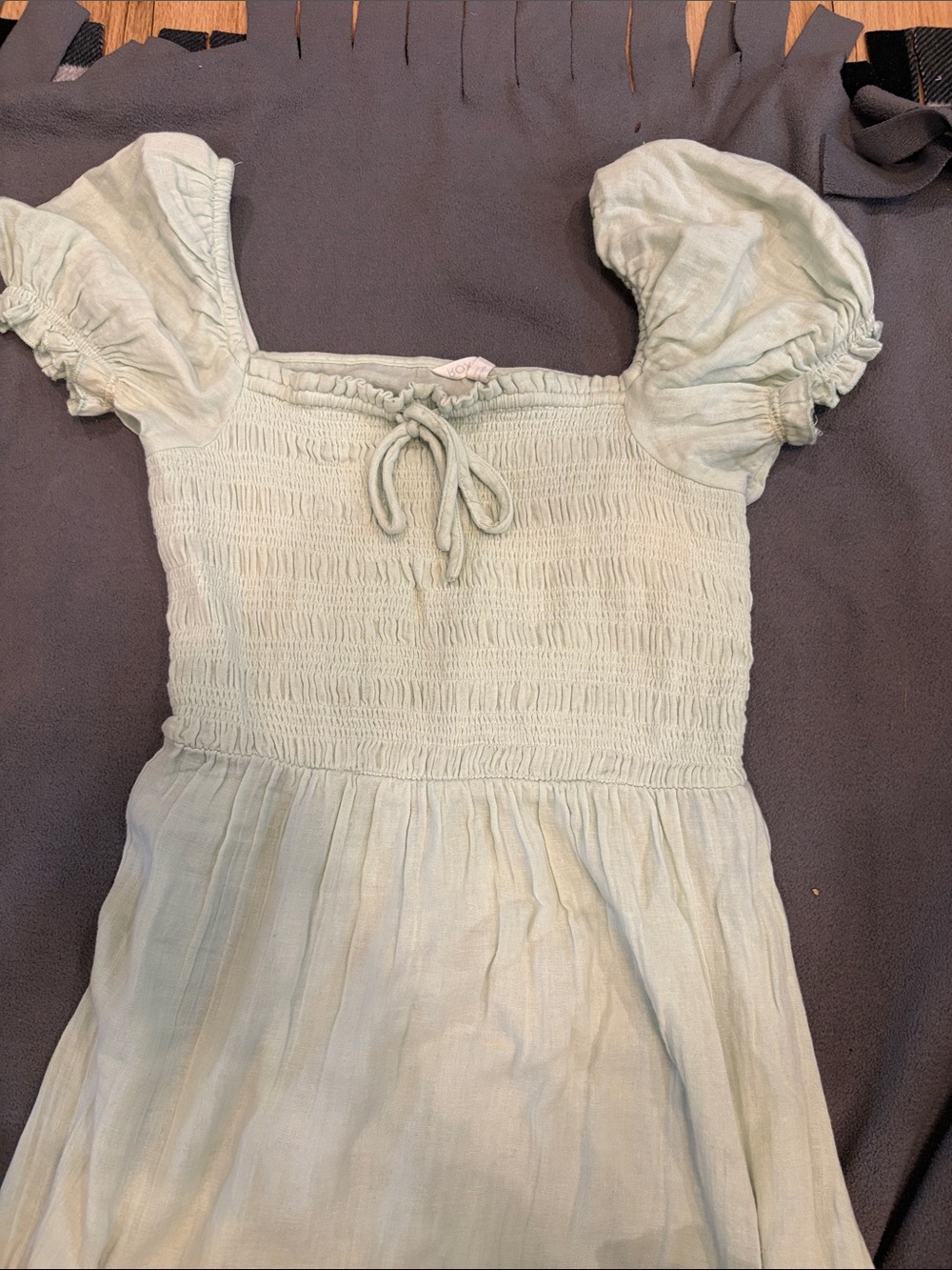 'Light Green Smocked Puff-Sleeve Casual Dress